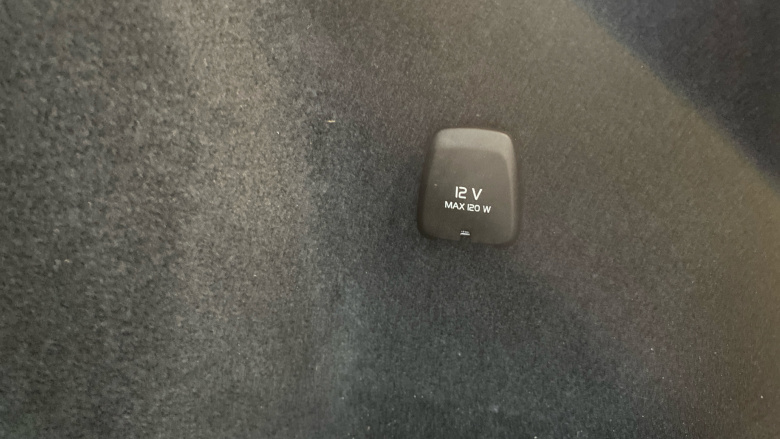 Volvo V60 2.0 B4P Plus Dark 5dr Auto [7 speed] Petrol Estate